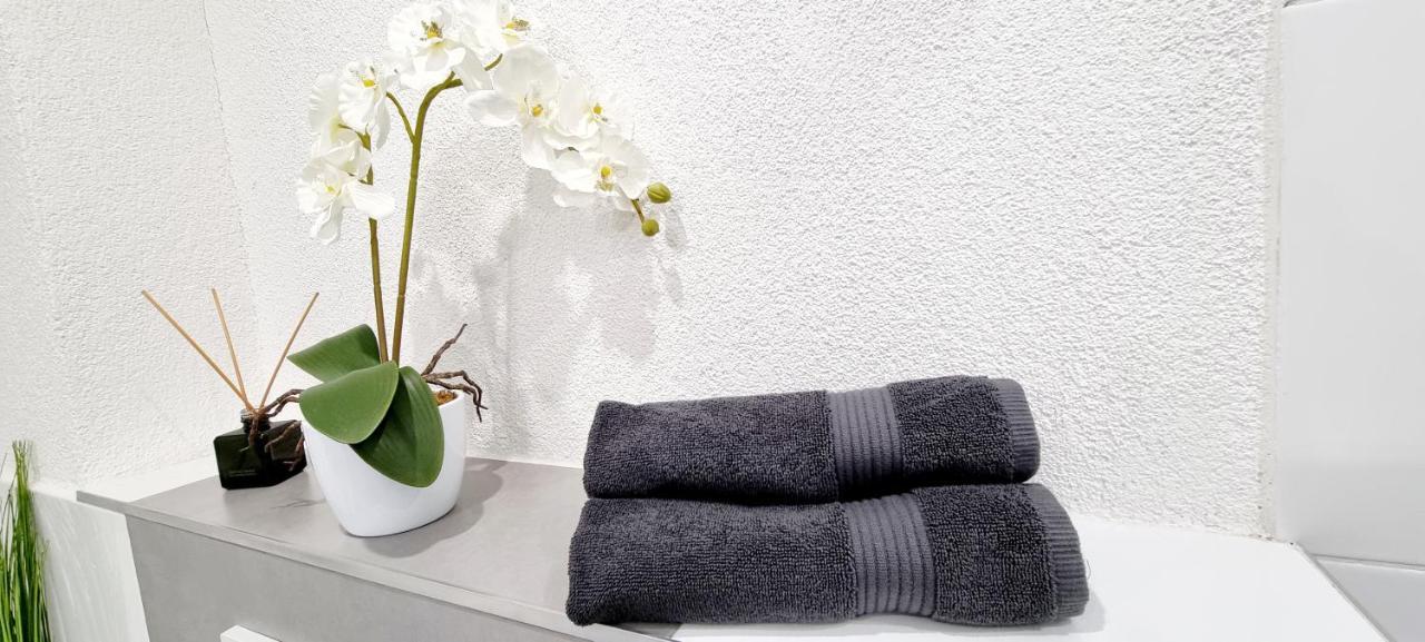 New Modern Selfcheckin Publicfreeparking Highspeed Wifi Kingsizebed Apartment Baden-Baden Exterior photo